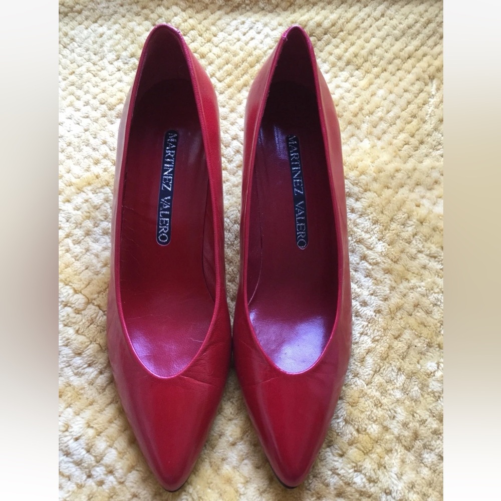 Martinez Valero Red Pointed-Toe Pumps leather, women size 6